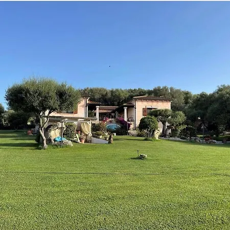 Azienda Agrituristica Contras * 奧爾比亞