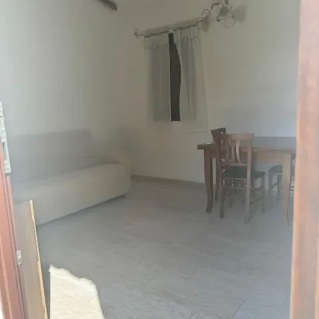 Azienda Agrituristica Contras 奧爾比亞