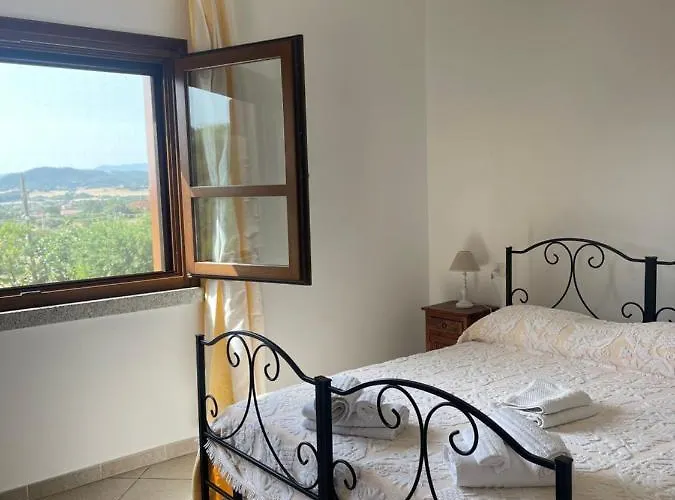 Azienda Agrituristica Contras 度假居 *