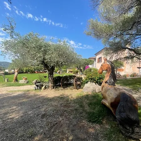 Azienda Agrituristica Contras Semesterbostad