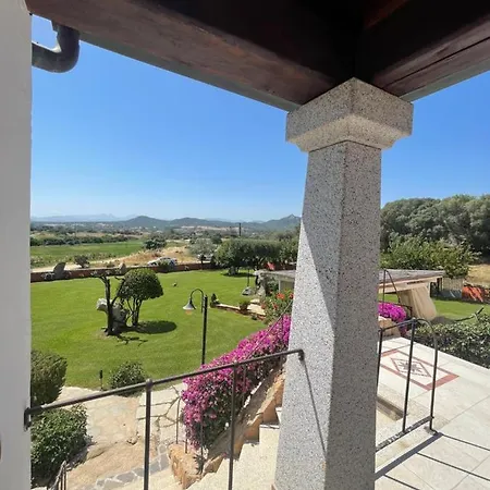 Azienda Agrituristica Contras * Ольбия